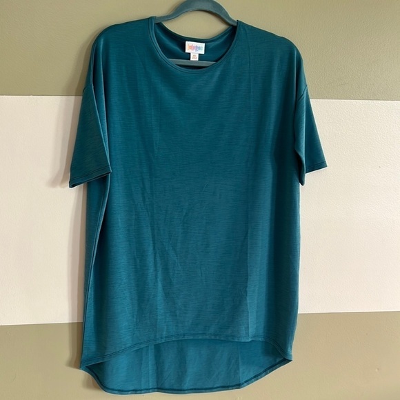 LulaRoe Irma High Low Short Sleeve Top Size XS - Picture 1 of 4